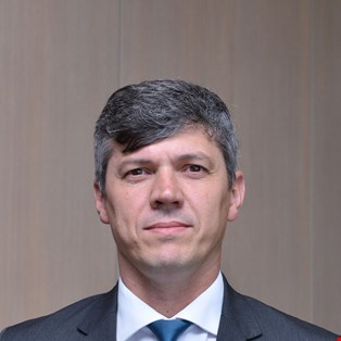 Valter Casimiro Silveira